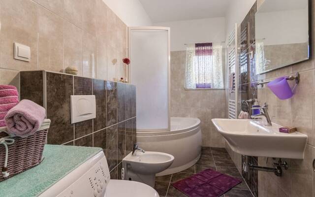 Villa Emanuel Comfortable Holiday Residence