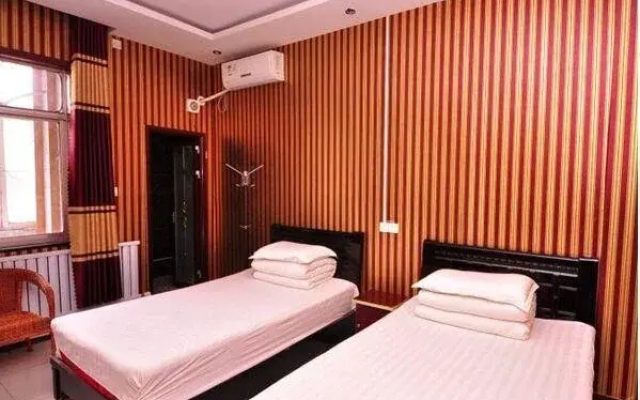 Dezhou Linyi Fuhao Business Inn