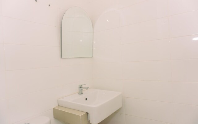 Classic Studio Apartment At 8Th Floor Tuscany Residences