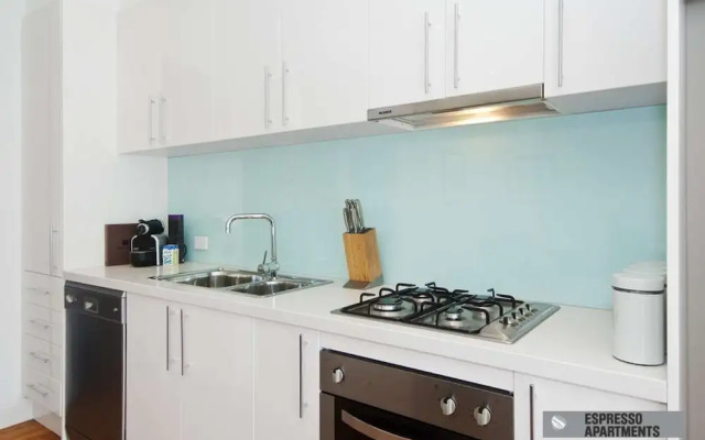 Caulfield Executive Apartment