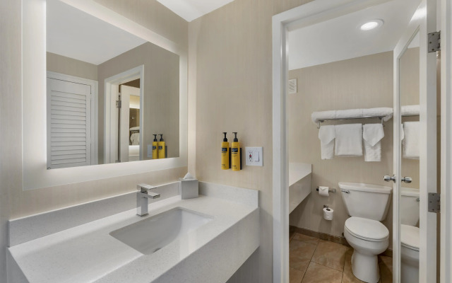 Best Western Plus Carriage Inn