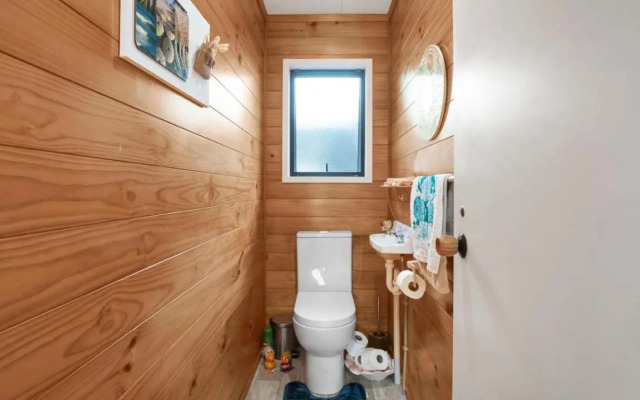 Roseville - Snells Beach Holiday Home
