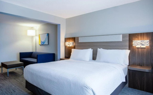 Holiday Inn Express & Suites Bradenton East-Lakewood Ranch by IHG