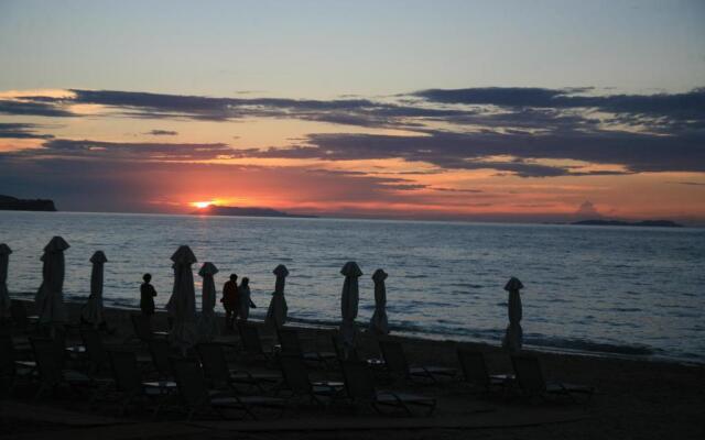 Acharavi Beach Hotel