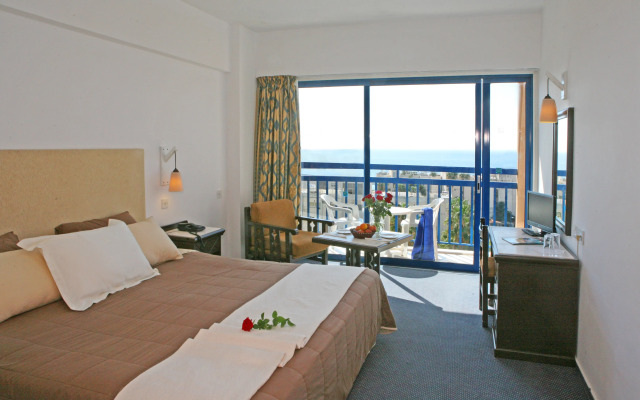 Navarria Hotel