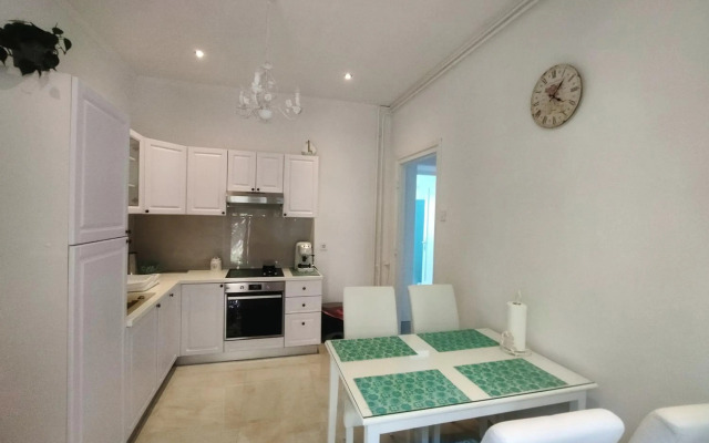 Apartment Villa Edmea 2