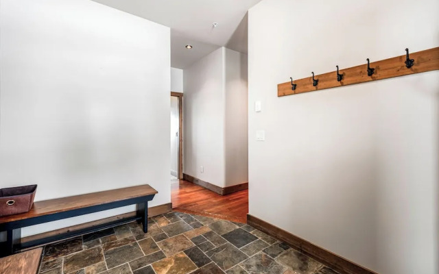 Southpoint 25 Two Bdrm Ski In Out HotTub