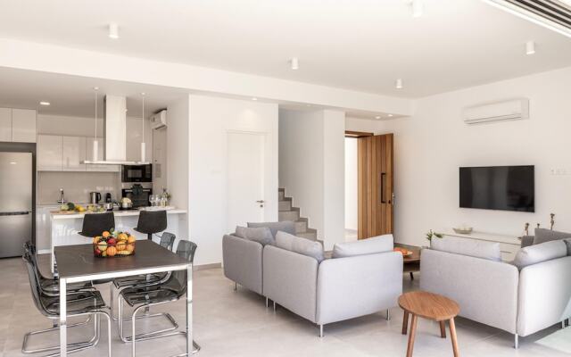 Protaras By the Bay Villa 33