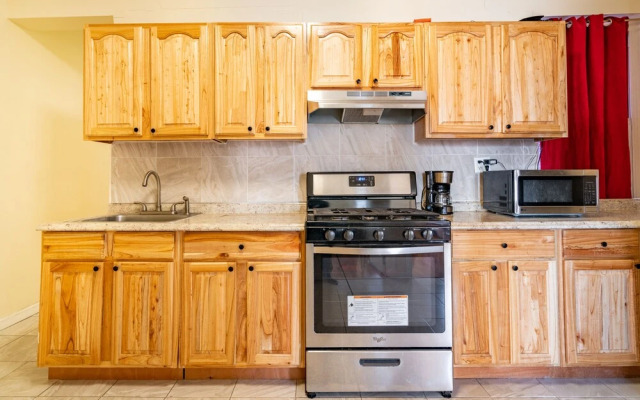 Furnished Empire Blvd Guest House