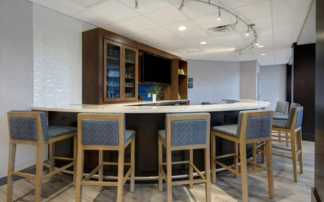 Hampton Inn & Suites Yonkers