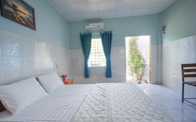 Ruby Phu Quoc Hostel