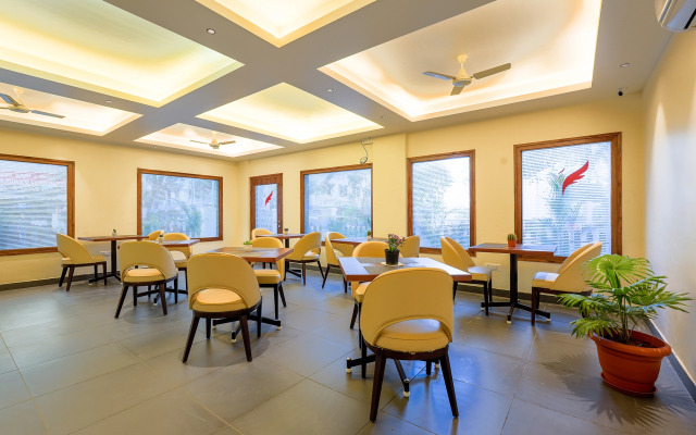 Fabhotel Phoenix Brookfield