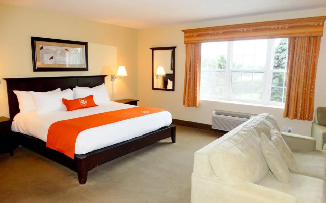Amsterdam Inn & Suites Sussex