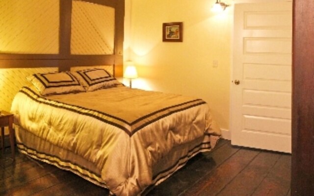 Riley's Railhouse Bed & Breakfast