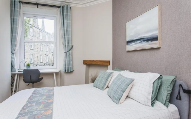 NEW Sleek 1BD Edinburgh City Centre Stay