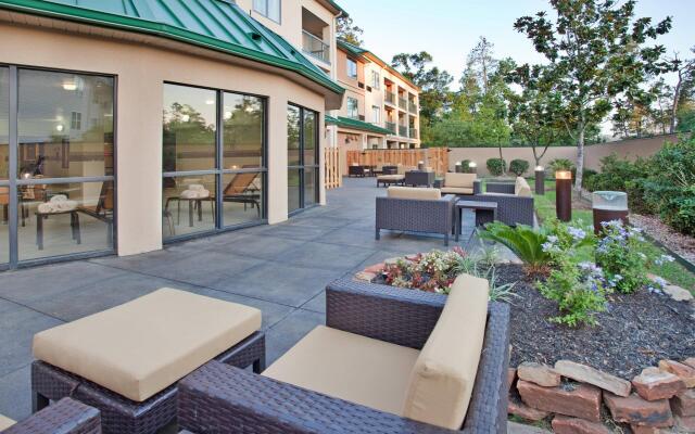 Courtyard Houston The Woodlands