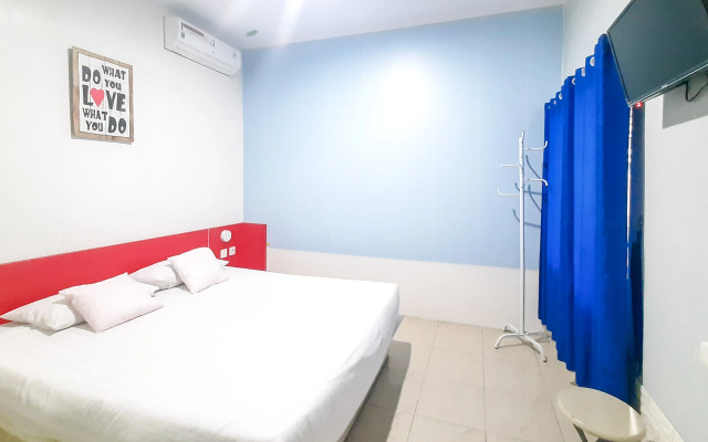 Londres Bed and Breakfast RedPartner near Gembira Loka Zoo