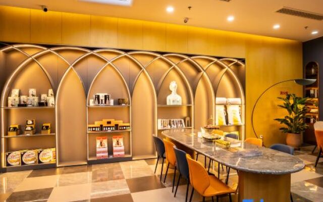Longkou LanOuShangPin Hotel (Bosshang Shopping Plaza)