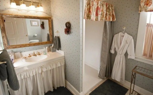 The Cotton Palace Bed and Breakfast