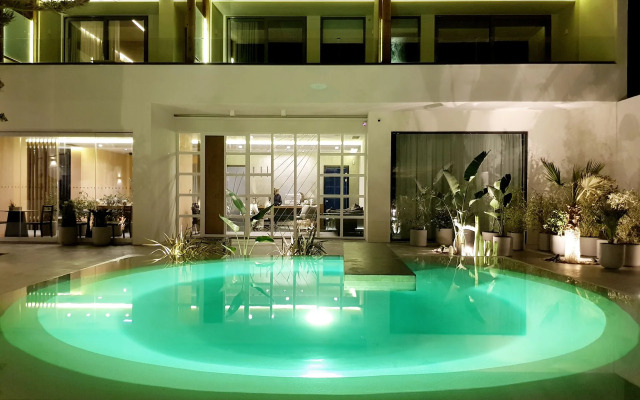 Dyo Suites