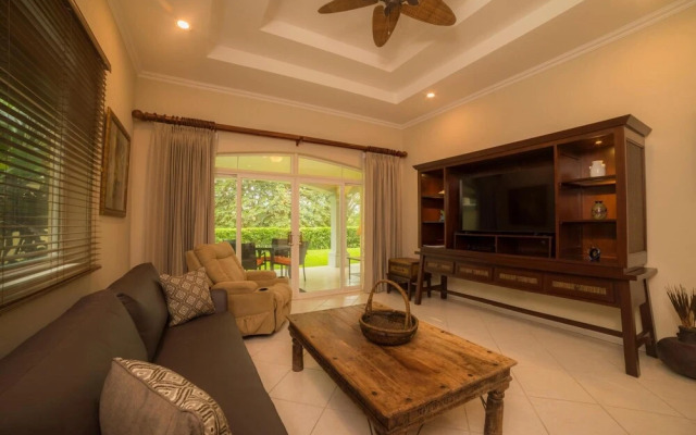 Colina 4E - 2 bdr 2 Bath