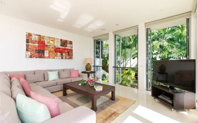 4-BR Seaview Villa at Surin Beach