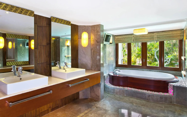 The Laguna, a Luxury Collection Resort & Spa, Nusa Dua, Bali
