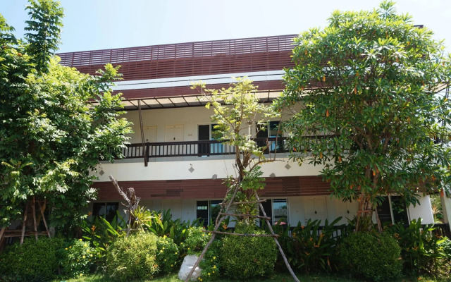 Thatphanom Place