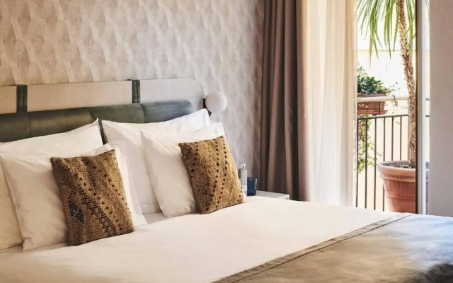 Vista Lakefront Boutique Hotel