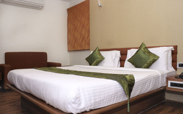 Treebo Saravana Boutique Inn