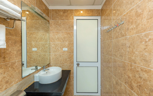 An Hung Hotel by OYO Rooms