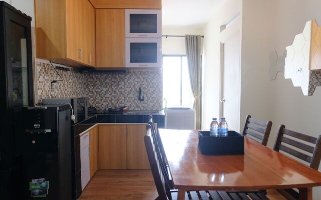 Spacious And Modern 3Br Apartment At Gateway Ahmad Yani Cicadas