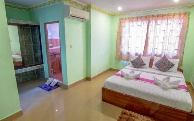Angel Palace Hotel & Ktv