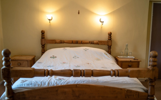 Tŷ Mawr Country Hotel