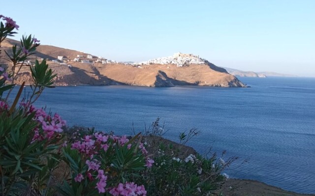 Siesta Villas, Cycladic Elegance With Castle View