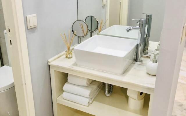 Youropo - Downtown 4A