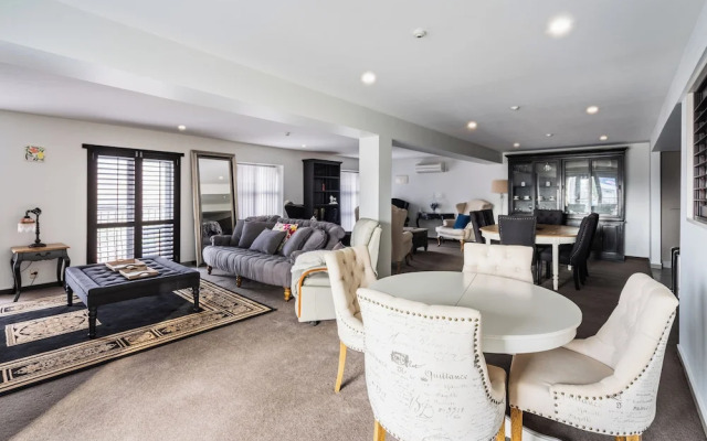 Manor Place Apartment
