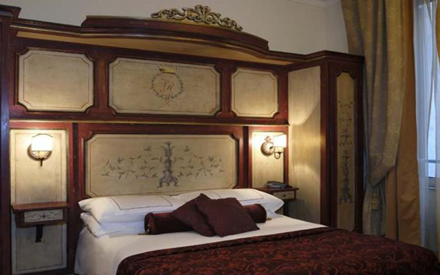 Room Select Via Veneto