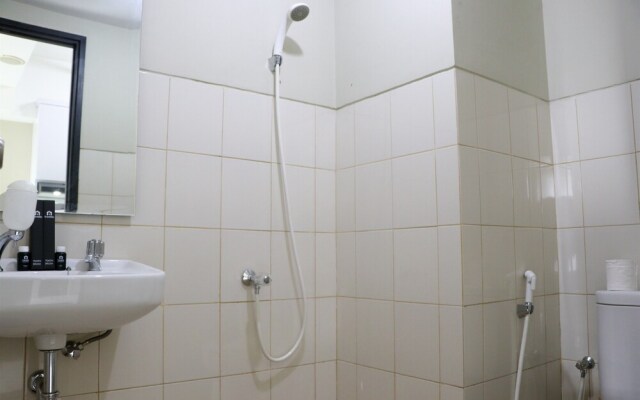 Simply Look Studio Room At Mont Blanc Bekasi Apartment