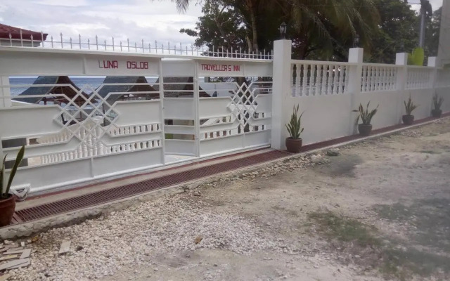 LUNA OSLOB TRAVELLERS INN - Beach Front