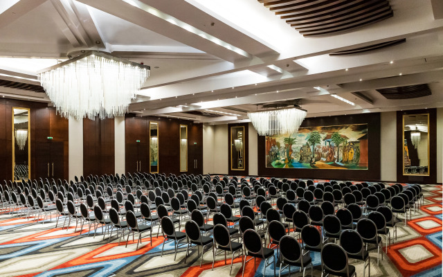 Mövenpick Ambassador Hotel Accra