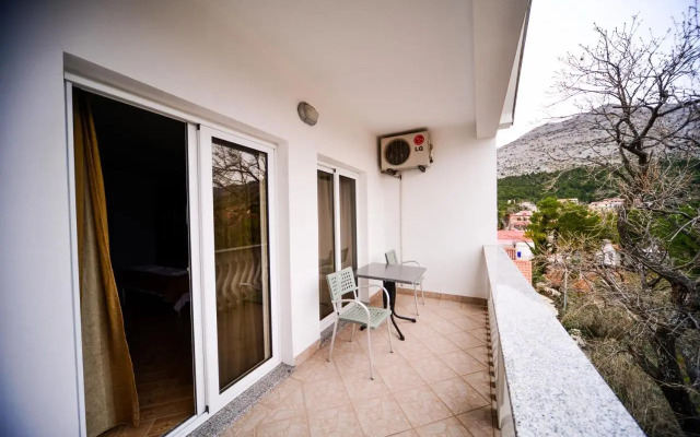 Apartments Dalmacija