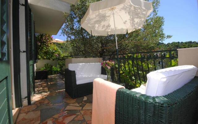 Apartment Rina - 200 m from beach