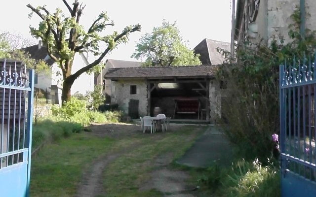 Property With 5 Bedrooms in Coulaures, With Private Pool, Enclosed Gar