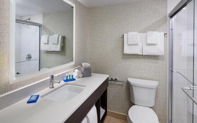 Holiday Inn Express Windsor Waterfront by IHG