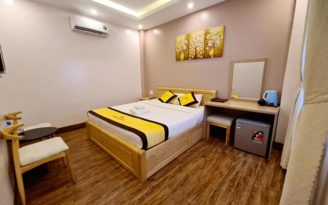 Hoang Gia Hotel Con Đao