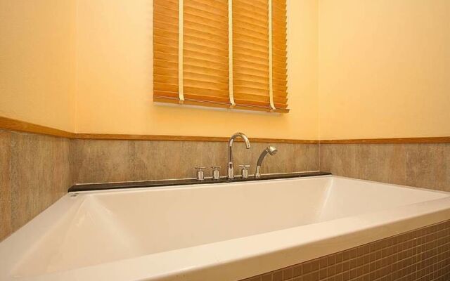 Blue Lagoon Hua Hin 401