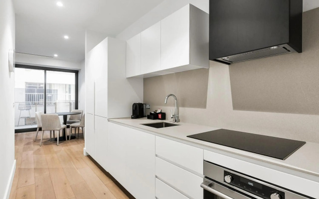 Tyrian Serviced Apartments - Albert Park Lake
