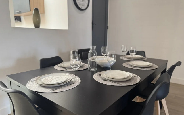 Home in Le Mans Near 24 Hours Circuit