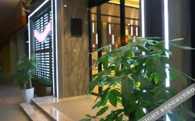 Mehood Hotel (Zhaoqing Qixingyan Xinghu Scenic Area Branch)